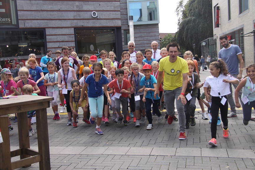 „Kinder helfen Kindern“ …