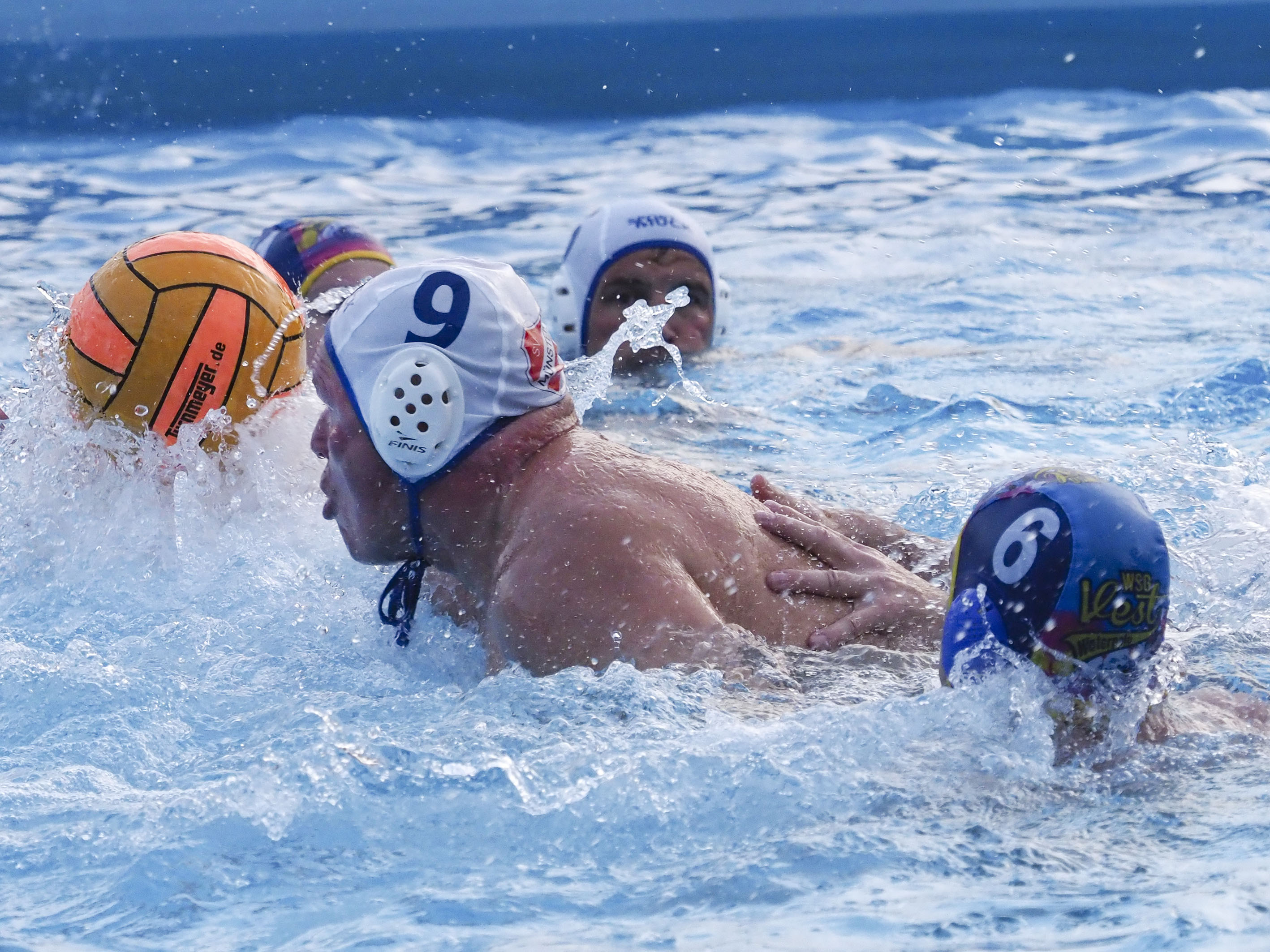 Wasserballer gewinnen erstes Saisonspiel in Borghorst