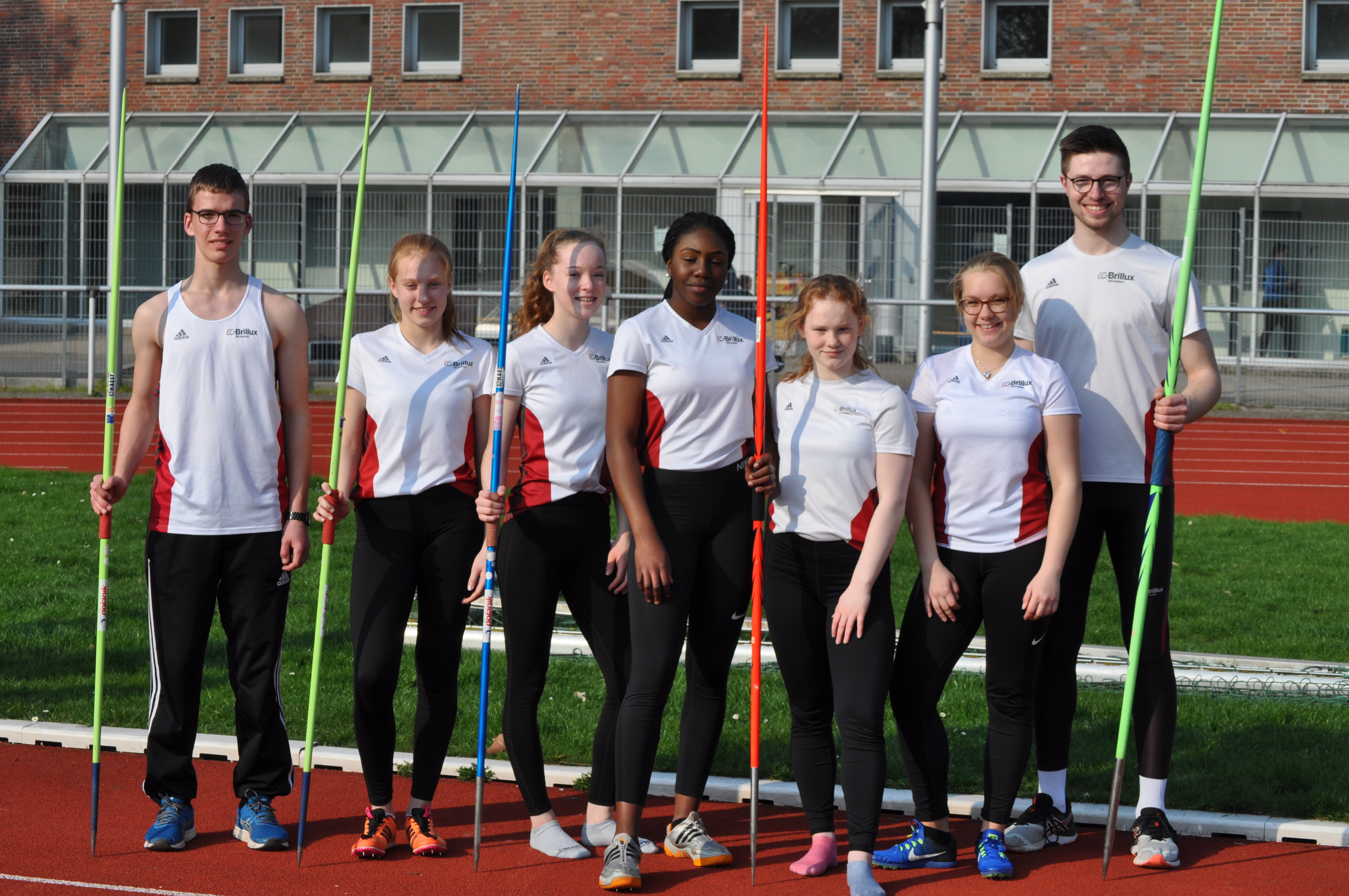 Eine DM-Norm und 15 Titel beim Werfertag