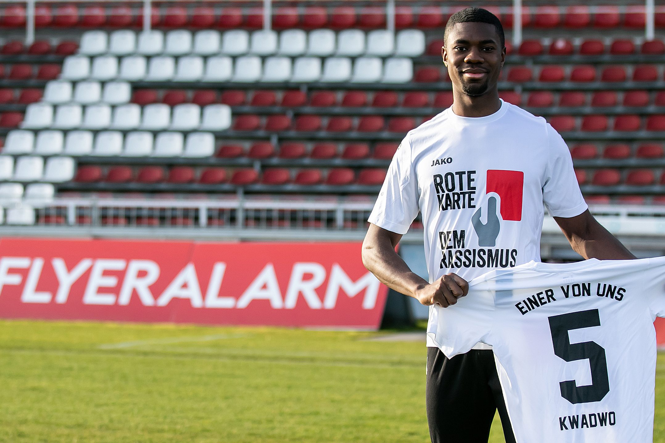 Rote Karte dem Rassismus – 3. Liga setzt ein gemeinsames Zeichen