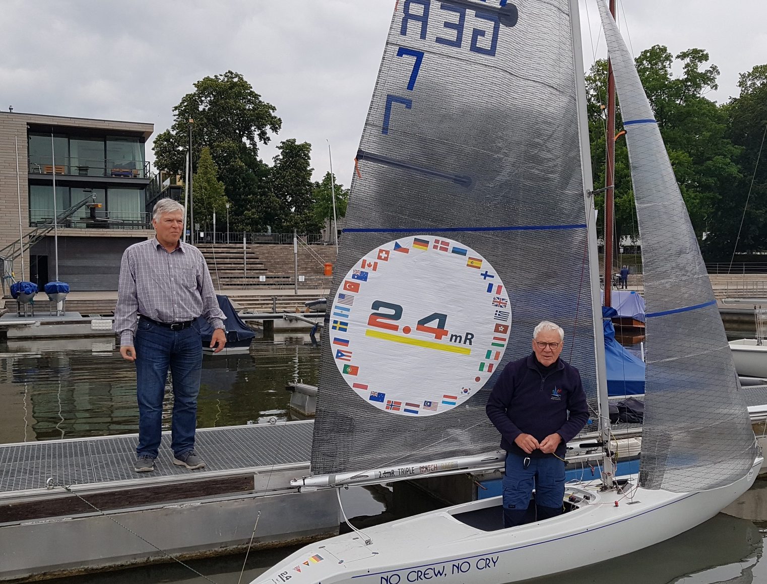 Segellegende Uli Libor (80) testet Boot auf dem Aasee