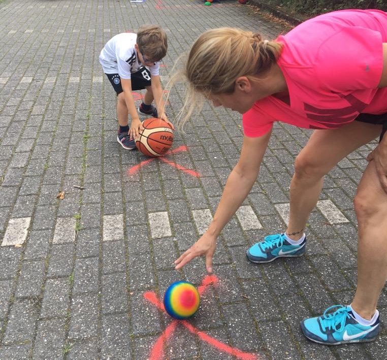 SC Westfalia-Basketball-Stationslauf bringt alle ins Schwitzen