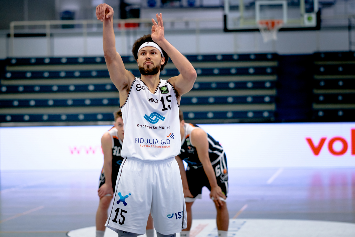Kostenfrei anmelden: WWU Baskets-Stars freuen sich am 30.03. auf den STRONG KI:DS Club