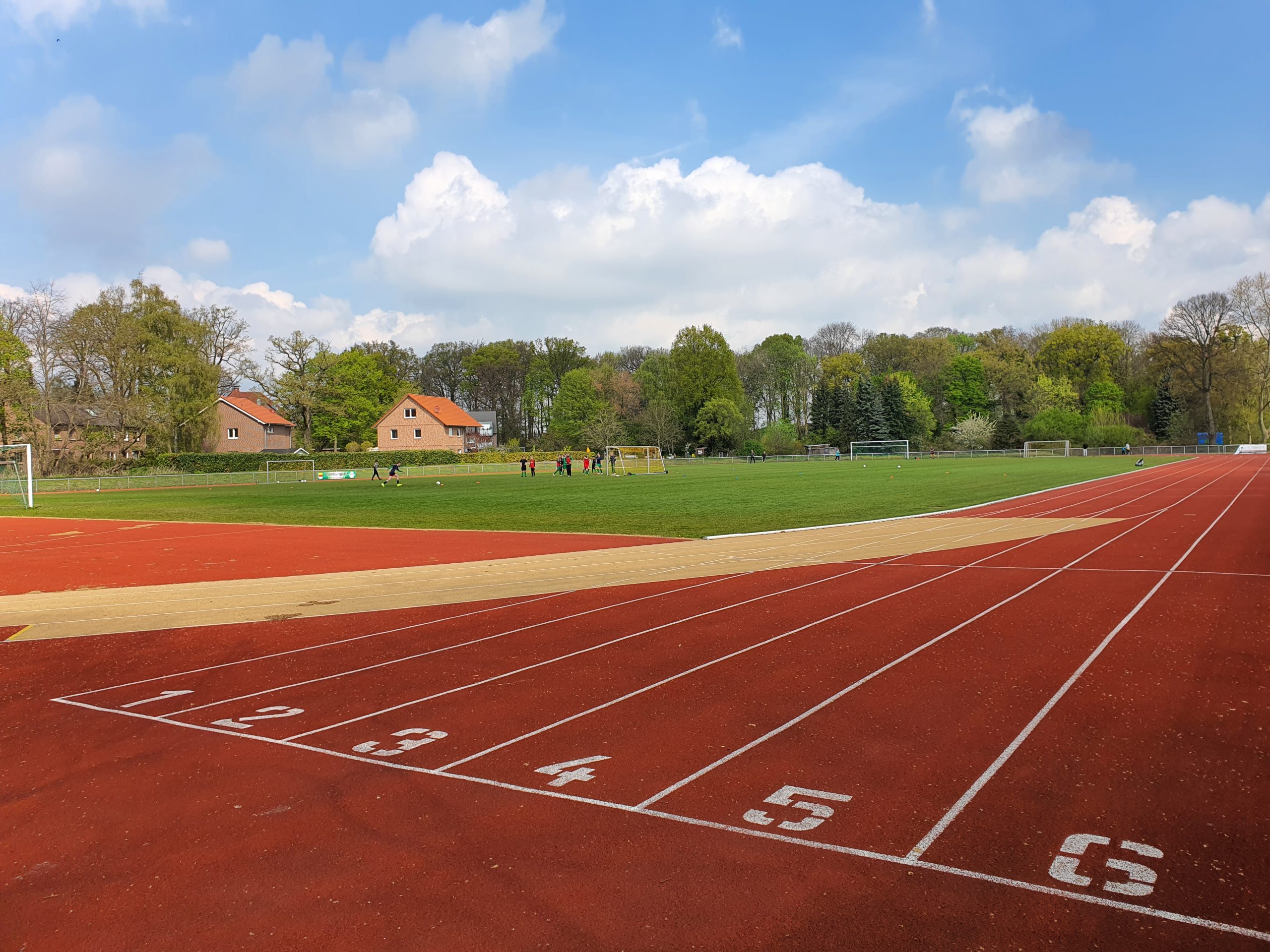 Leichtathletik für 11 bis 13 jährige geht bei DJK Grün-Weiß Marathon an den Start!