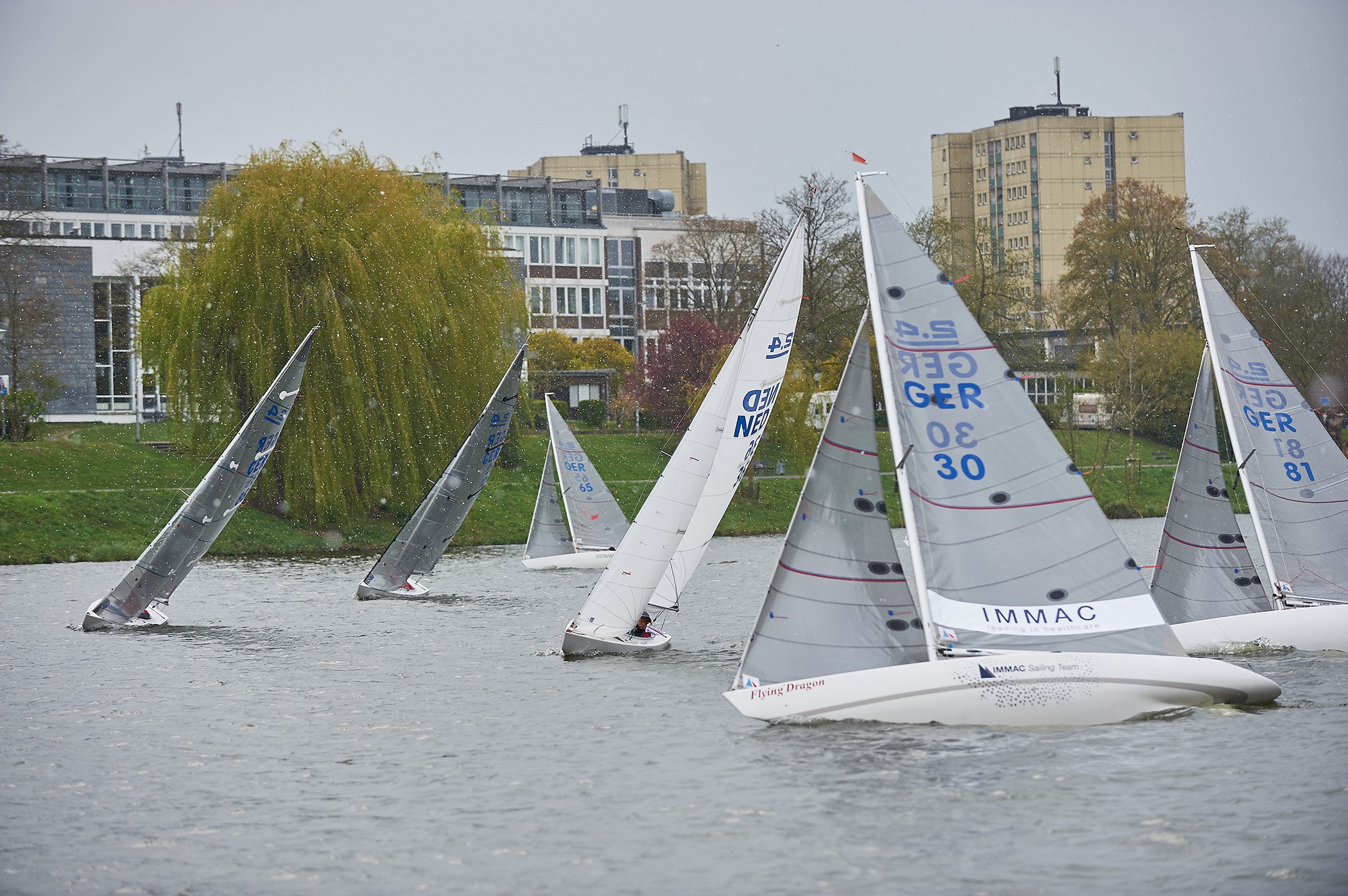 Internationale 2.4mR Regatta mit 25 Booten auf dem Aasee