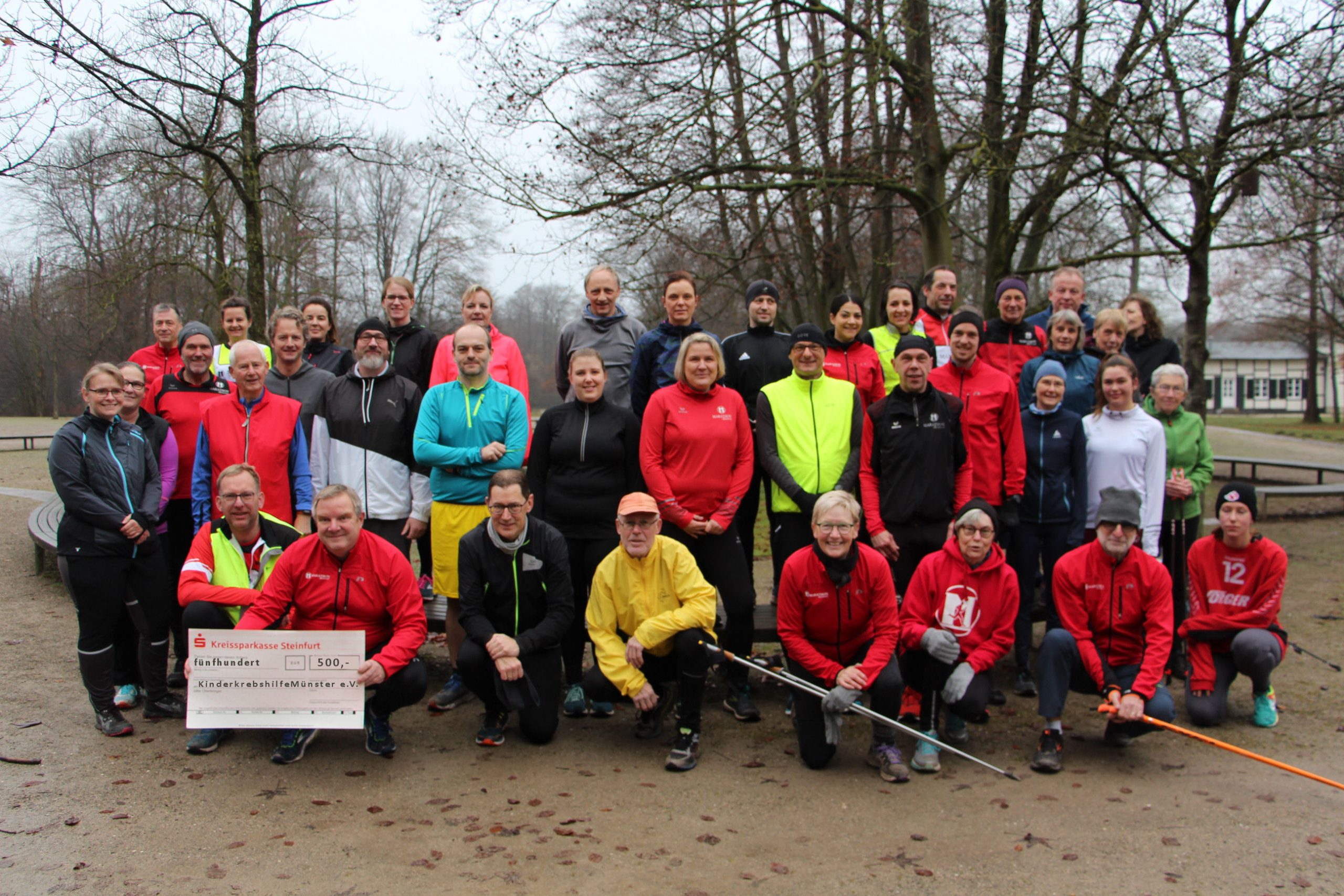 Scheck für die Kinderkrebshilfe Münster