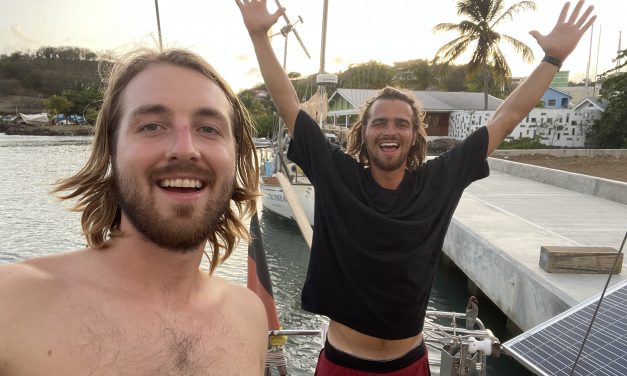 Zwei Freunde, ein episches Segelabenteuer und ihre schwerste Entscheidung