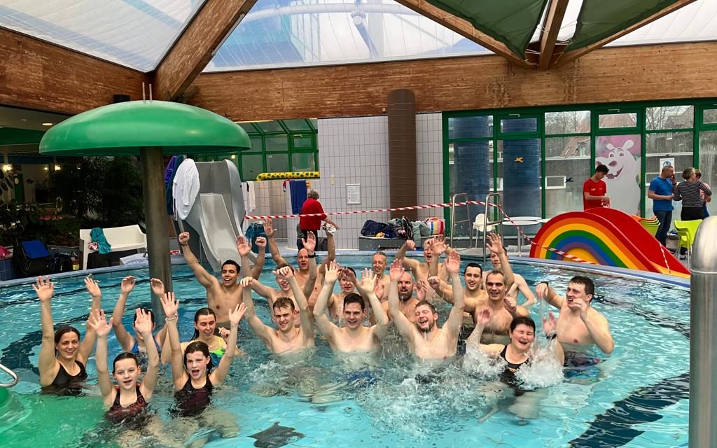 W+F erfolgreich bei 24h-Schwimmen