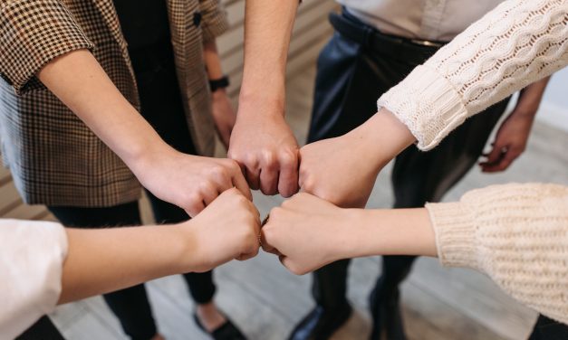 Diskussionsrunde zur Prävention von sexualisierter Gewalt im Sport