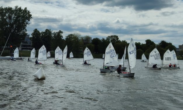 Julius Unger (SCM) gewinnt die„Black Swan Trophy“