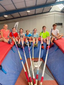 Stabhochsprung: Trainingsgruppe um Linna Tietmeyer