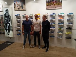 Pro-Team des LSF: Gruppenbild im Active Laufshop Münster