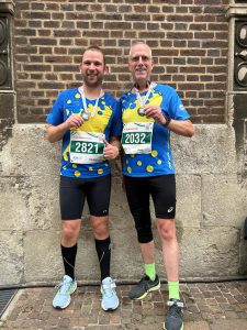 Beim Halbmarathon in Bremen: Gruppenbild LG Rheine-Elte
