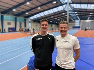 Markus Greufe und Kai Sparenberg in der Sporthalle