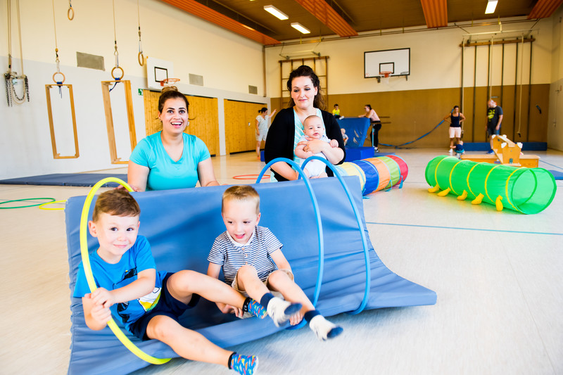 Toben, Spielen und Bewegen für Kids!