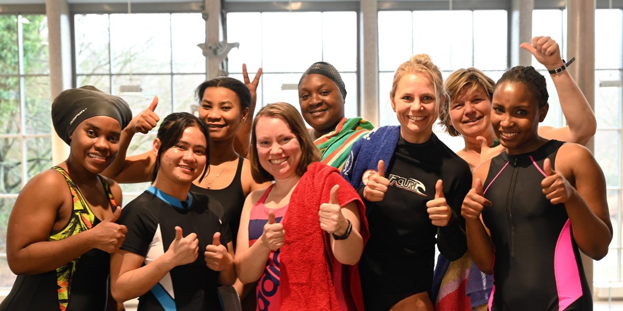 Schwimmkurs für Alexianer-Azubis