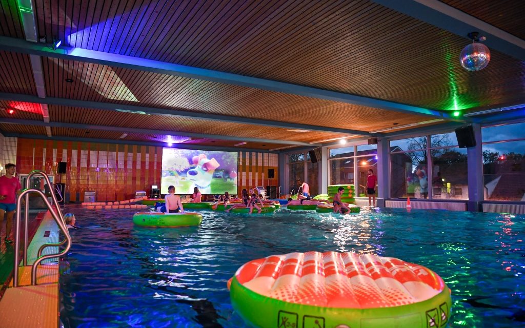 Spielenachmittag und Kinoabend im Hallenbad-Hiltrup – 6. April
