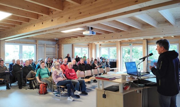 Erste DAV-Mitgliederversammlung im neuen Alpinzentrum