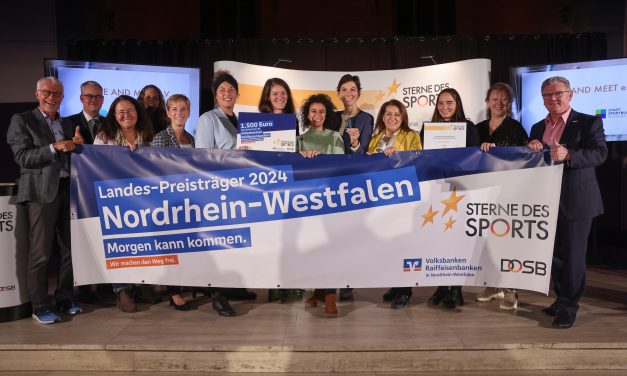 Kleiner Stern des Sports in Silber für Fahrradprojekte von Move and Meet e.V.