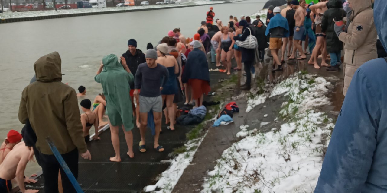 Eisbademeisters Münster mit Teilnehmerrekord