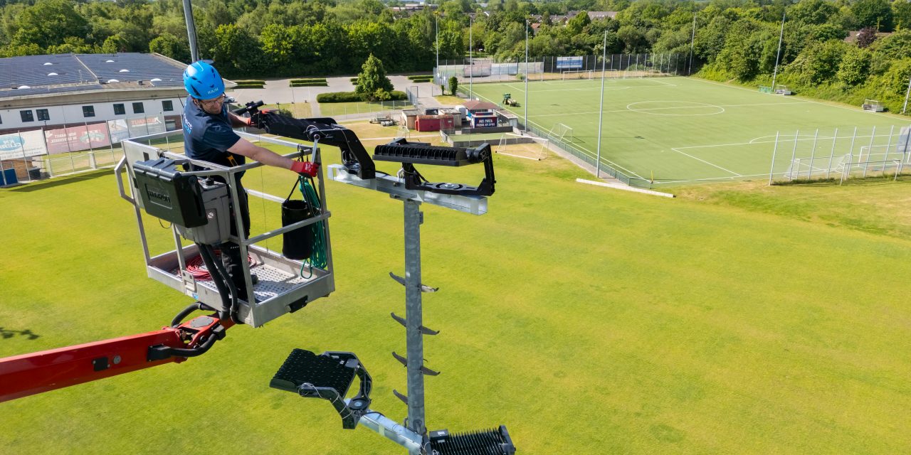 Städtische Sportplätze: LED-Umrüstung im Juni abgeschlossen