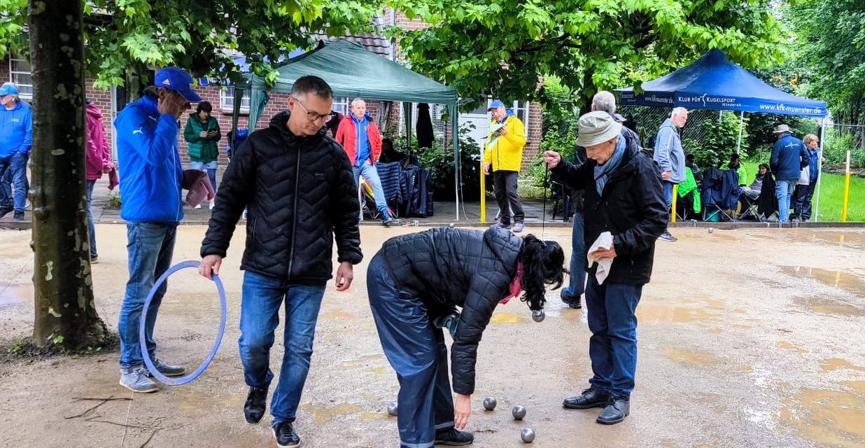 Boule-Liga-Spieltag: Durchwachsener Wetterstart, erfolgreiche Ergebnisse