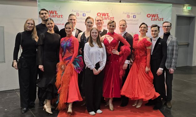 Stark vertreten bei „OWL tanzt – Residenz Münster begeistert auf fünf Flächen in Bielefeld“