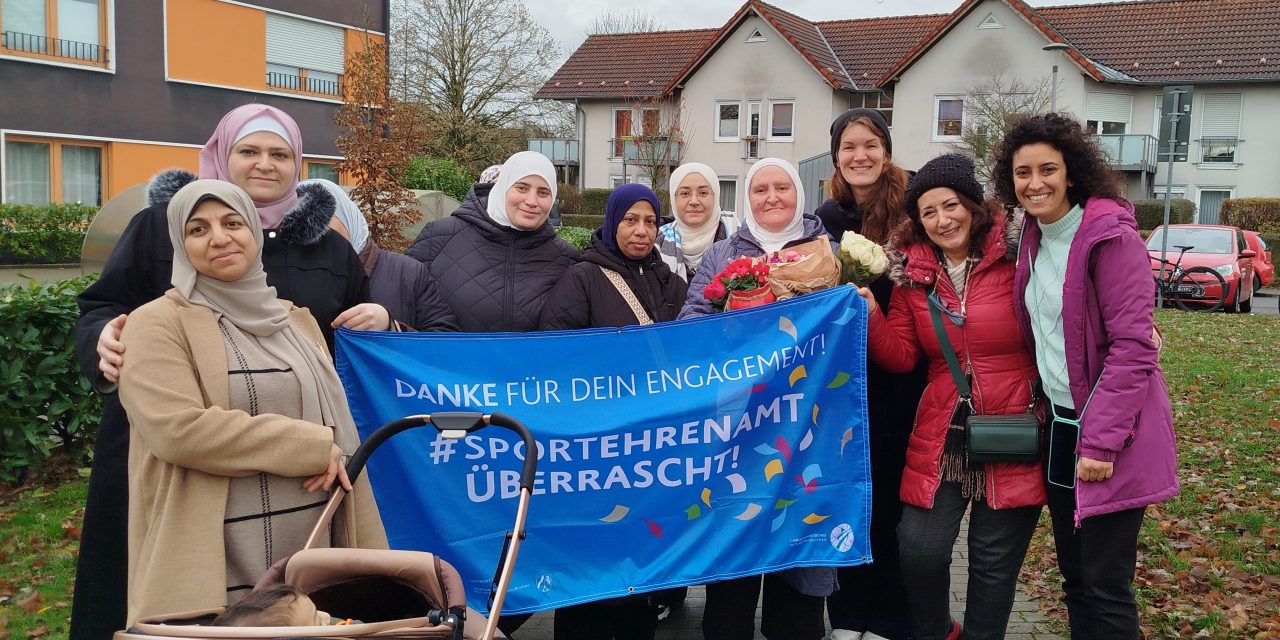 Move and Meet ehrt Walkingtrainerin für herausragendes Engagement