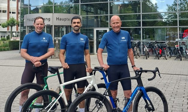Radelnde Viszeralmediziner aus dem St. Franziskus-Hospital starten Spendenaktion